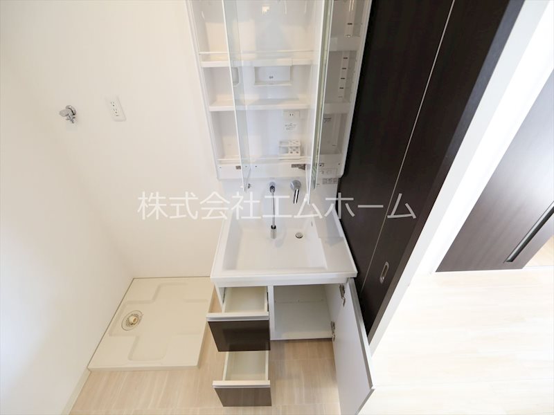 ＲＥＸＣＩＡ　Ｉ（レクシアワン） 脱衣所　独立洗面台（シャンプードレッサー）