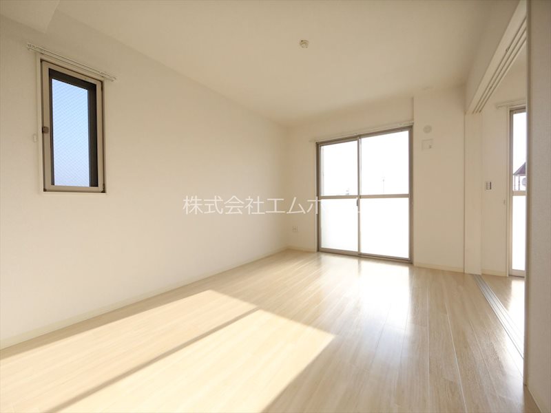 ＲＥＸＣＩＡ　Ｉ（レクシアワン） ＬＤＫ13.6帖　カウンターキッチン
