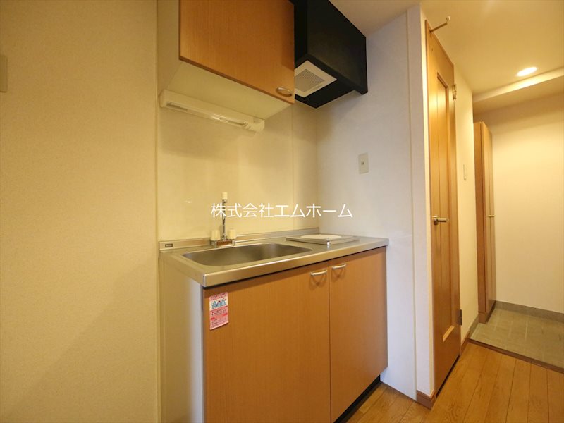 サンク栄みなみマンション キッチン（ＩＨ1口コンロ付）冷蔵庫・レンジ等ご用意できます