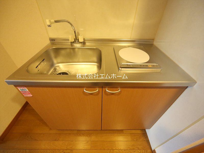 サンク栄みなみマンション キッチン（ＩＨ1口コンロ付）冷蔵庫・レンジ等ご用意できます