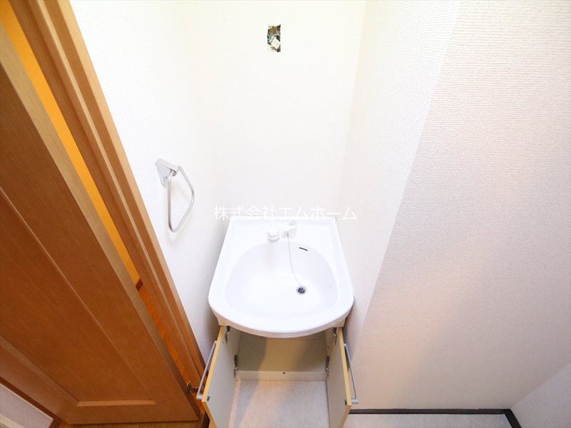 サンク栄みなみマンション 脱衣所　独立洗面台（シャンプードレッサー）洗濯機用意できます