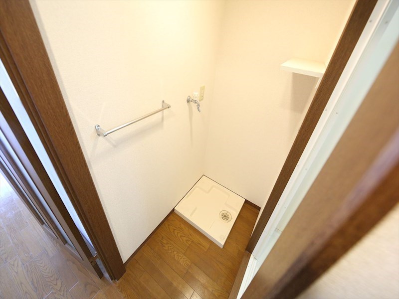 フジハイツIII 脱衣所　室内洗濯機置き場　洗濯機ご用意できます