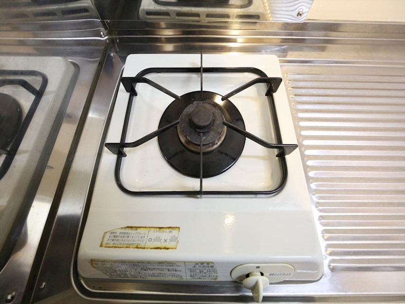 フジハイツIII キッチン（ガス1口コンロ付）ミニ冷蔵庫付　家電用意できます