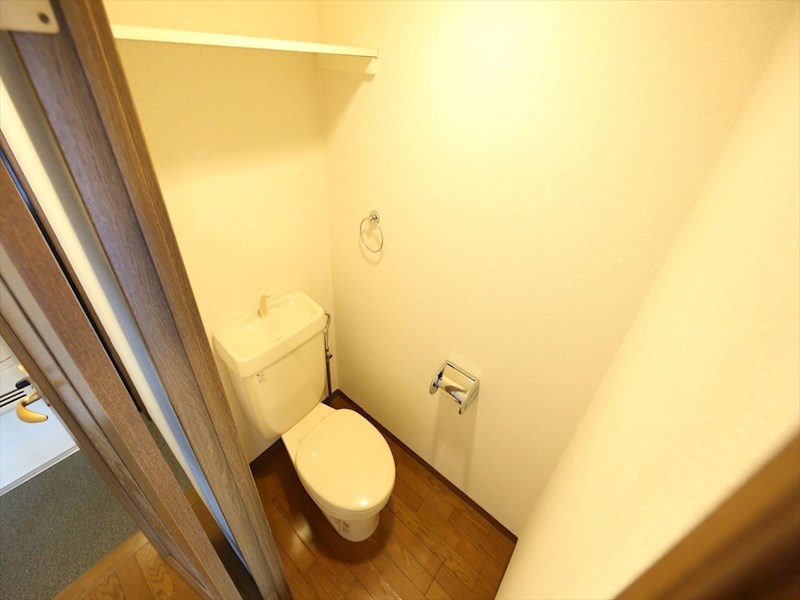 フジハイツIII トイレ（お風呂トイレ別）温水洗浄暖房便座取り付け可