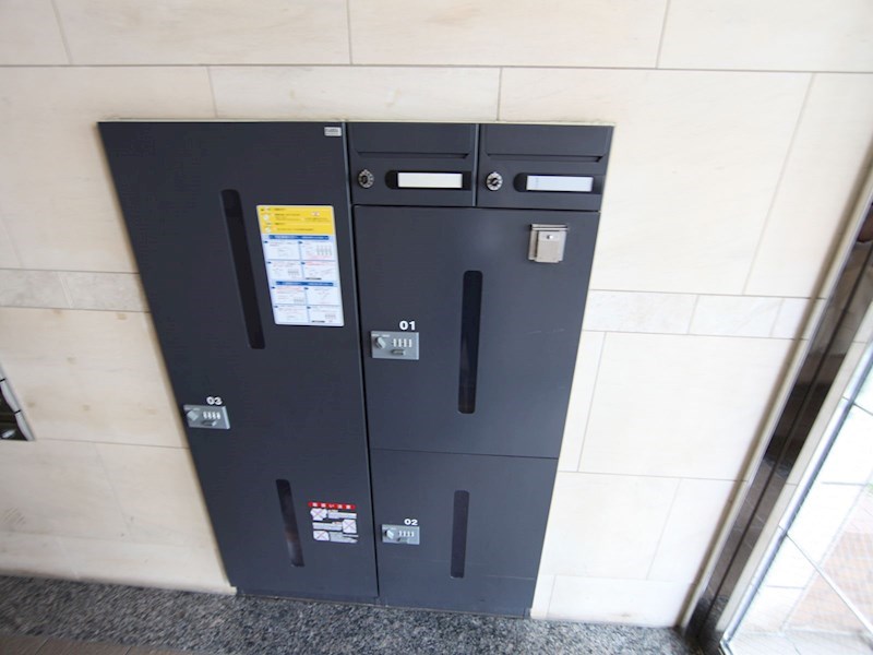 サンク栄みなみマンション 宅配ＢＯＸ　不在時に荷物を受け取ることができます