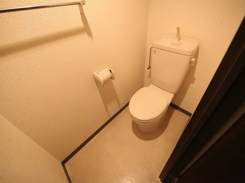 レジデンシア東別院 トイレ（温水洗浄便座取り付け可）