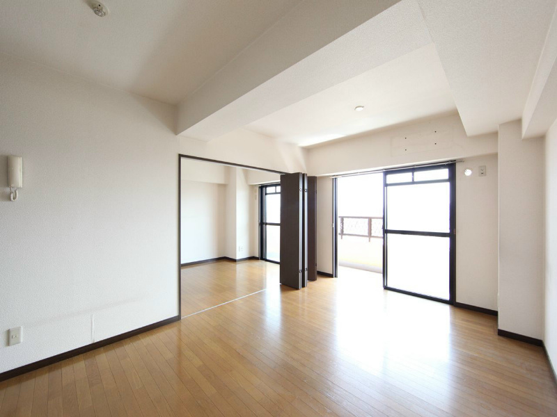 アミティ中村 ＬＤＫ13帖　洋室5帖　繋げて使用可能です
