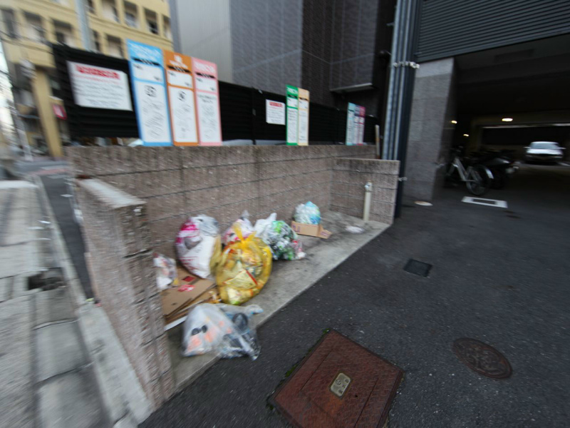 ＦＬＡＴ12（フラット12） 敷地内ゴミ置き場
