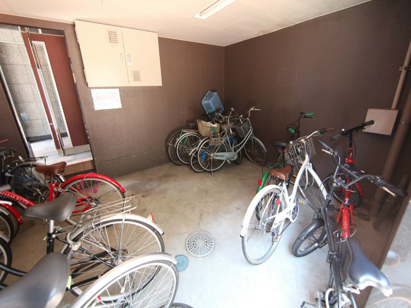 ベレーサ山王 屋根付き駐輪場有り