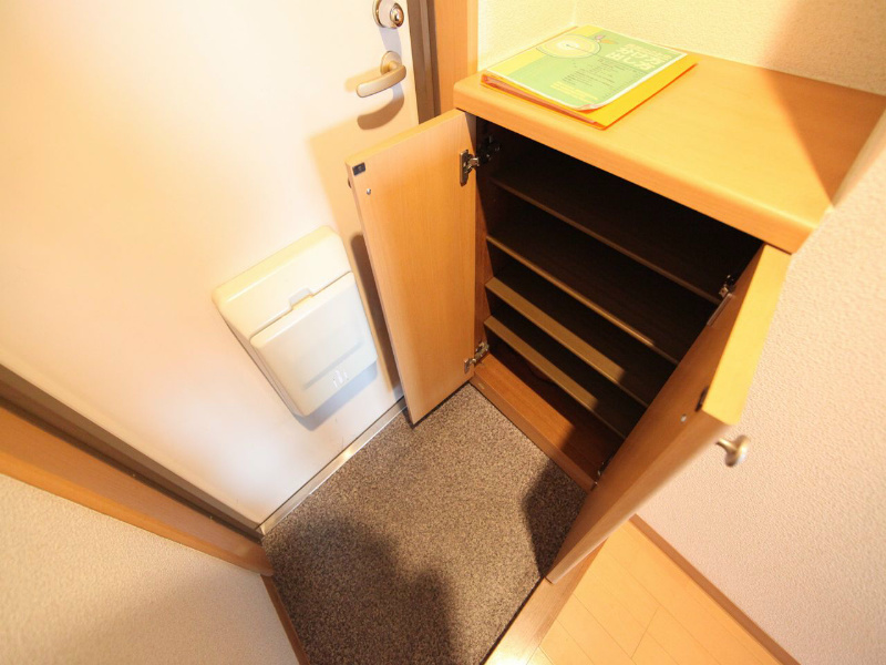 ベレーサ山王 玄関シューズボックス付き　