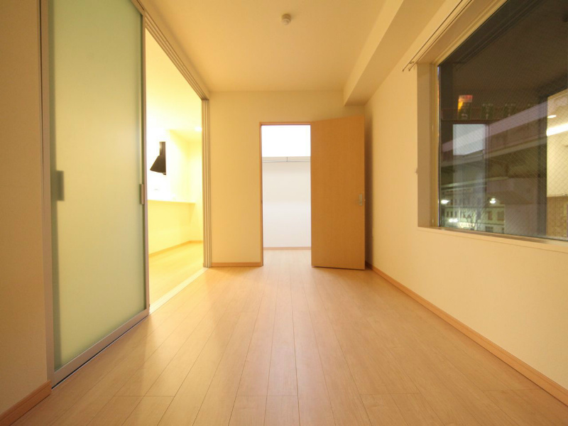 ＫＡＲＥＮＣＯＵＲＴ名駅南（カレンコート名駅南） 洋室7帖　ウォークインクローゼット付（収納充実してます）