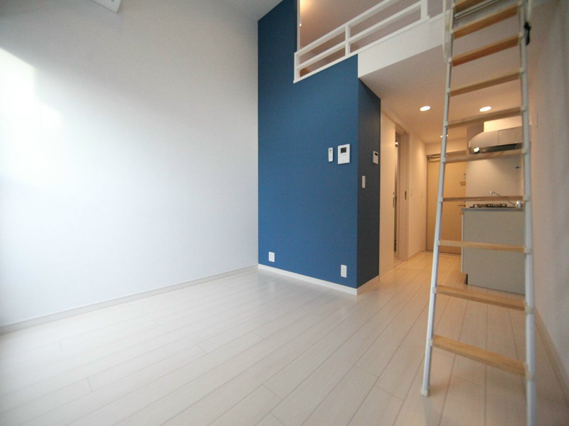 ＫＡＨＡＬＥ志賀（カハレ志賀） 洋室8.8帖　ロフト6.1帖（収納でもお部屋でも使えます）