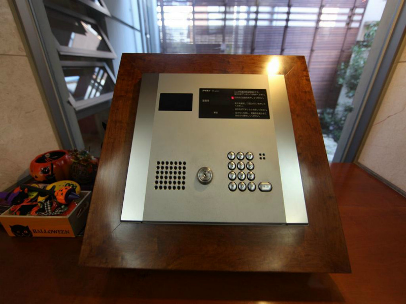 ＦＥＬＩZＧＡＴＯ（フェリスガトー） エントランス　オートロック　防犯カメラ　宅配ＢＯＸ