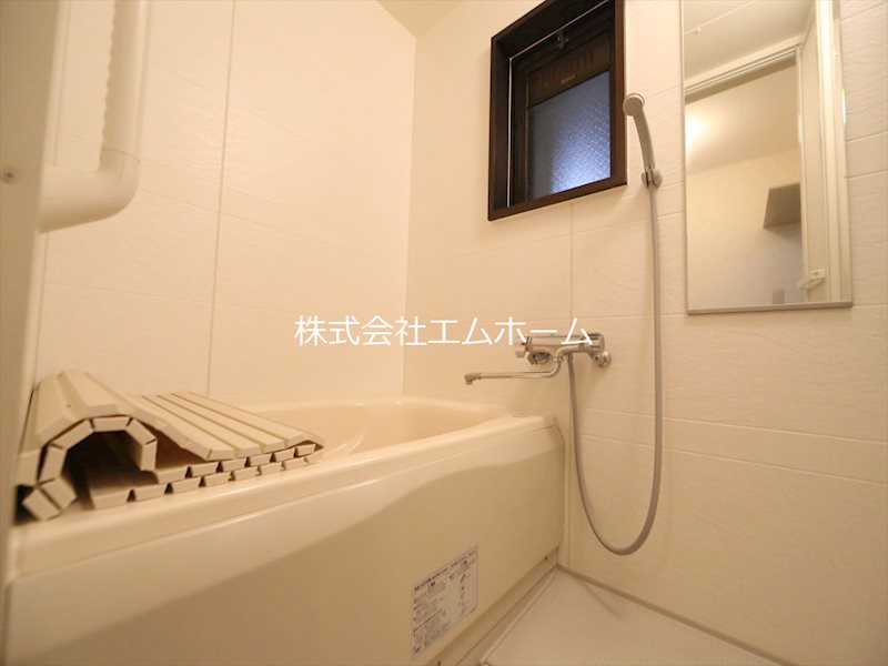 サンホワイト植田 バスルーム（お風呂トイレ別）窓付（換気良好）