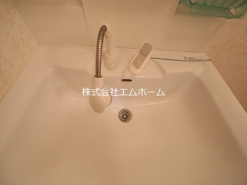 サンホワイト植田 脱衣所　独立洗面台（シャンプードレッサー付）