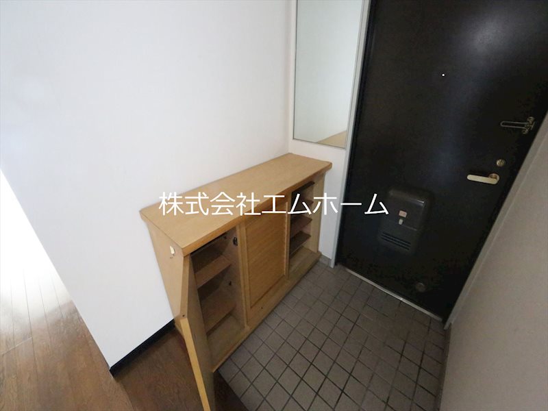 サンホワイト植田 玄関　シューズボックス付