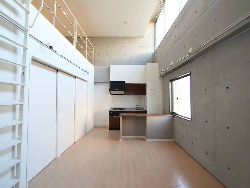 Ｍａｎｏｉｒ　ｎａｋａｔａ（マノワール仲田） ＬＤＫ12.1帖　エアコン完備　カウンターキッチン