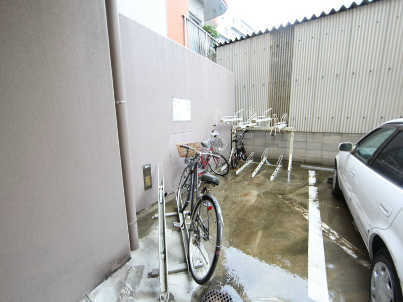 ベレーサ葵 駐輪場