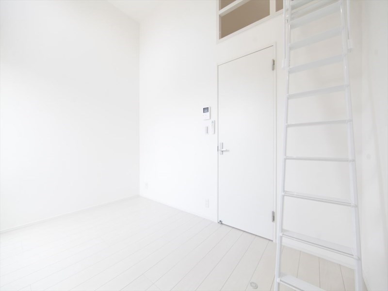 pavillon honnete biwajima（パビユウネッツ ビワジマ） 洋室6.2帖　ロフト5.3帖（収納でも使えます）