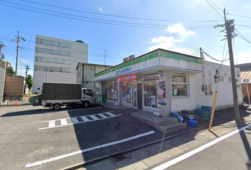 ル・ケレス黄金 ファミリーマート 黄金通四丁目店