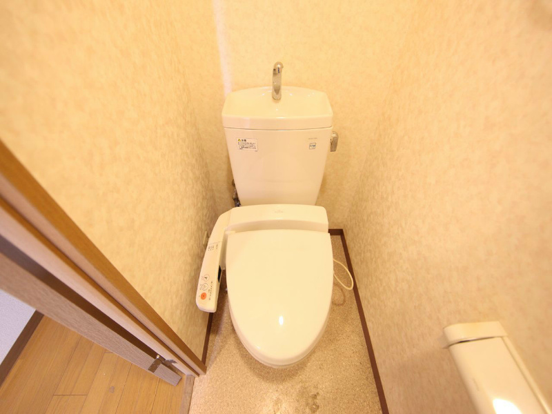 あいさきがけ 温水洗浄暖房便座付トイレ