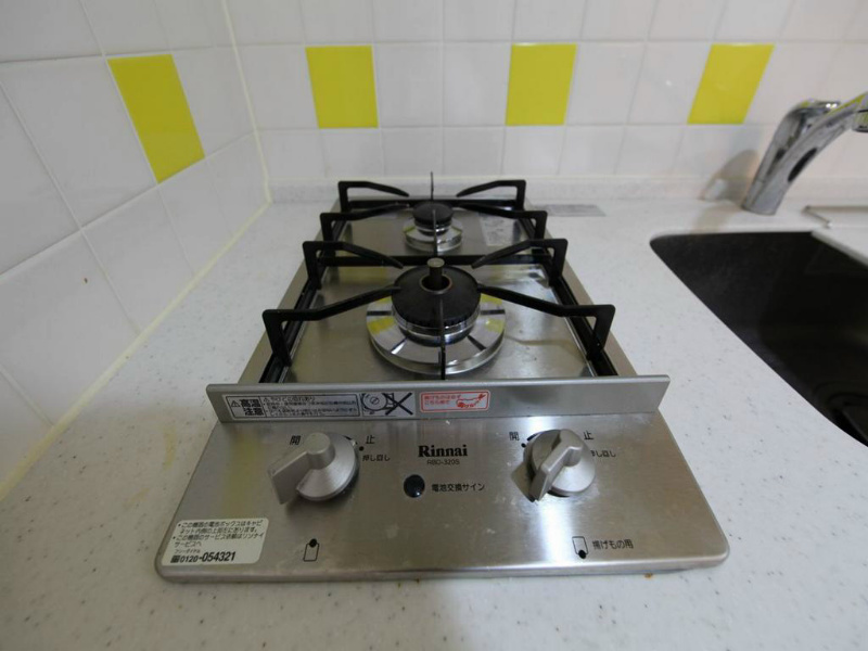 プレサンス上前津リラクシア  システムキッチン（ガス2口）冷蔵庫・レンジ等ご用意できます