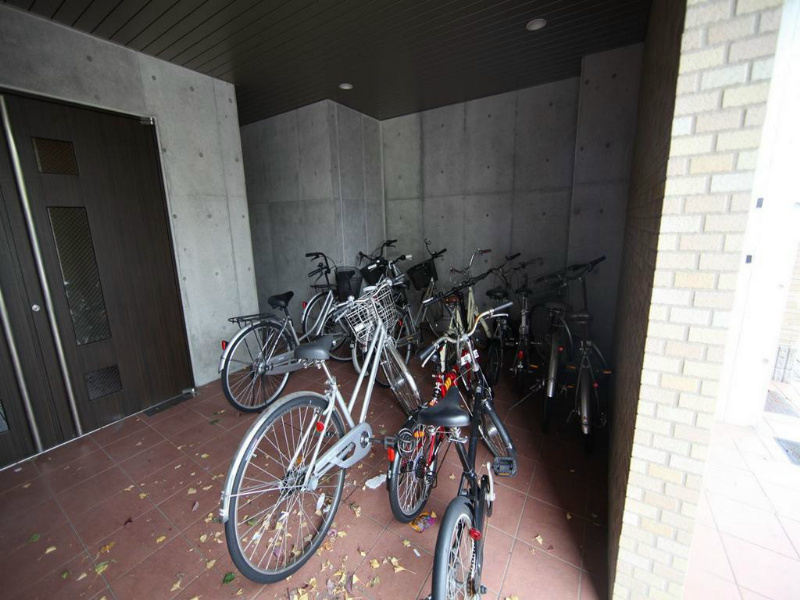ティーブロッサム 屋根付駐輪場