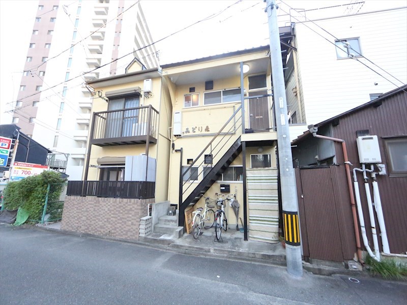みどり荘 保証人なし　ペット（小型犬・猫）可　１フロア１部屋