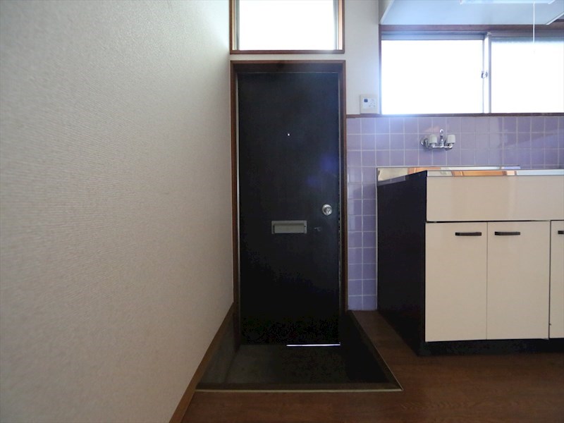 みどり荘 玄関