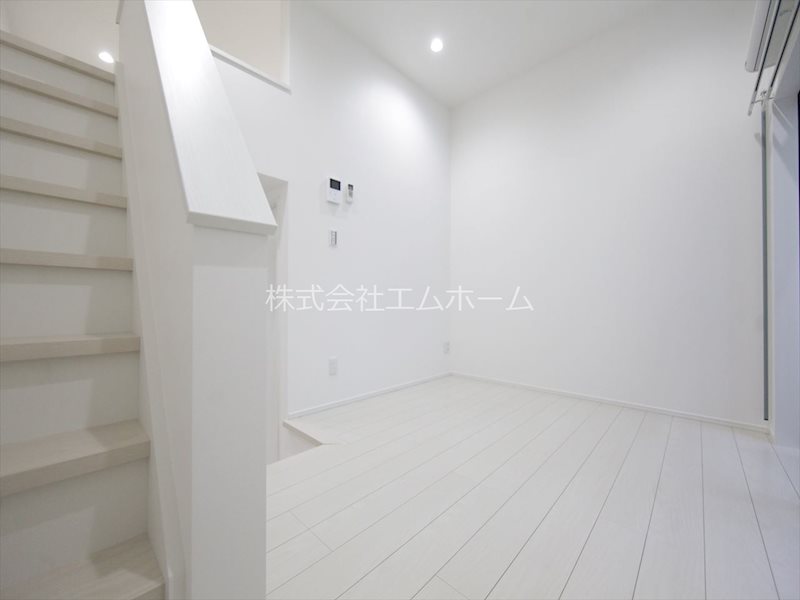 ケント 洋室5.2帖　上段ロフト4.8帖（階段式ロフト）
