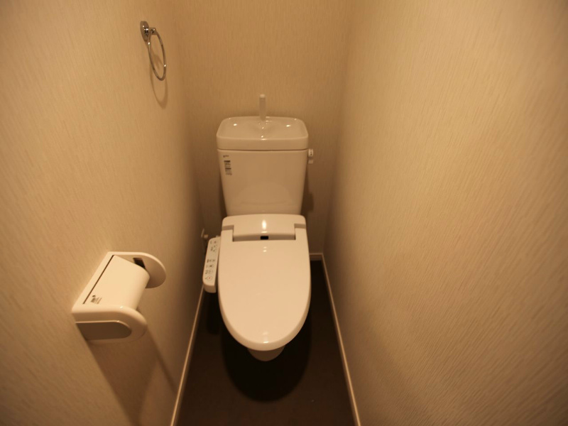 シェリール本陣 温水洗浄暖房便座付トイレ