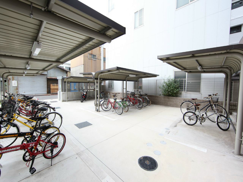 ＴＲＩ－ＳＴＡＧＥ（トライステージ） 屋根付き駐輪場