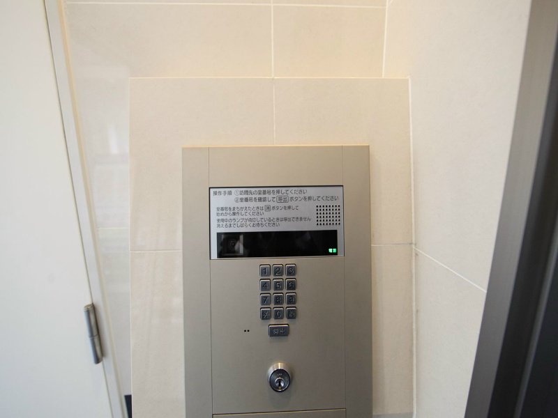 グランデ中村区役所 エントランス　オートロック