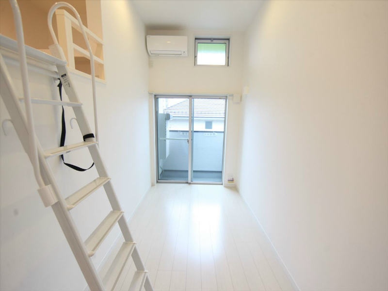 リヴェール本陣 洋室5.1帖　ロフト5.1帖（収納でもお部屋でも使えます）