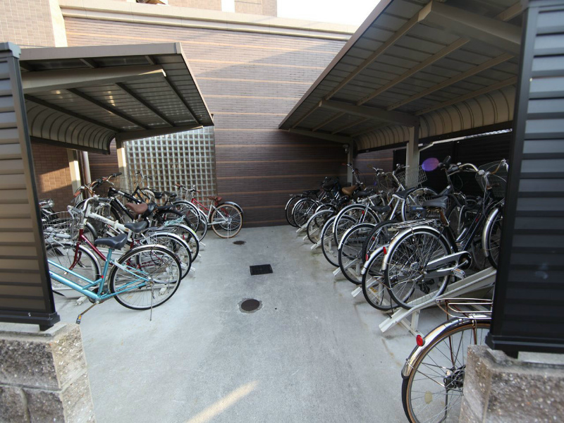 グランデージ則武 屋根付き駐輪場