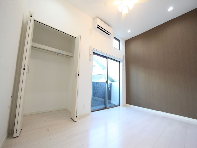 アールグレイス中島町 洋室6.3帖　上階ロフト6帖（収納でもお部屋でも使えます）