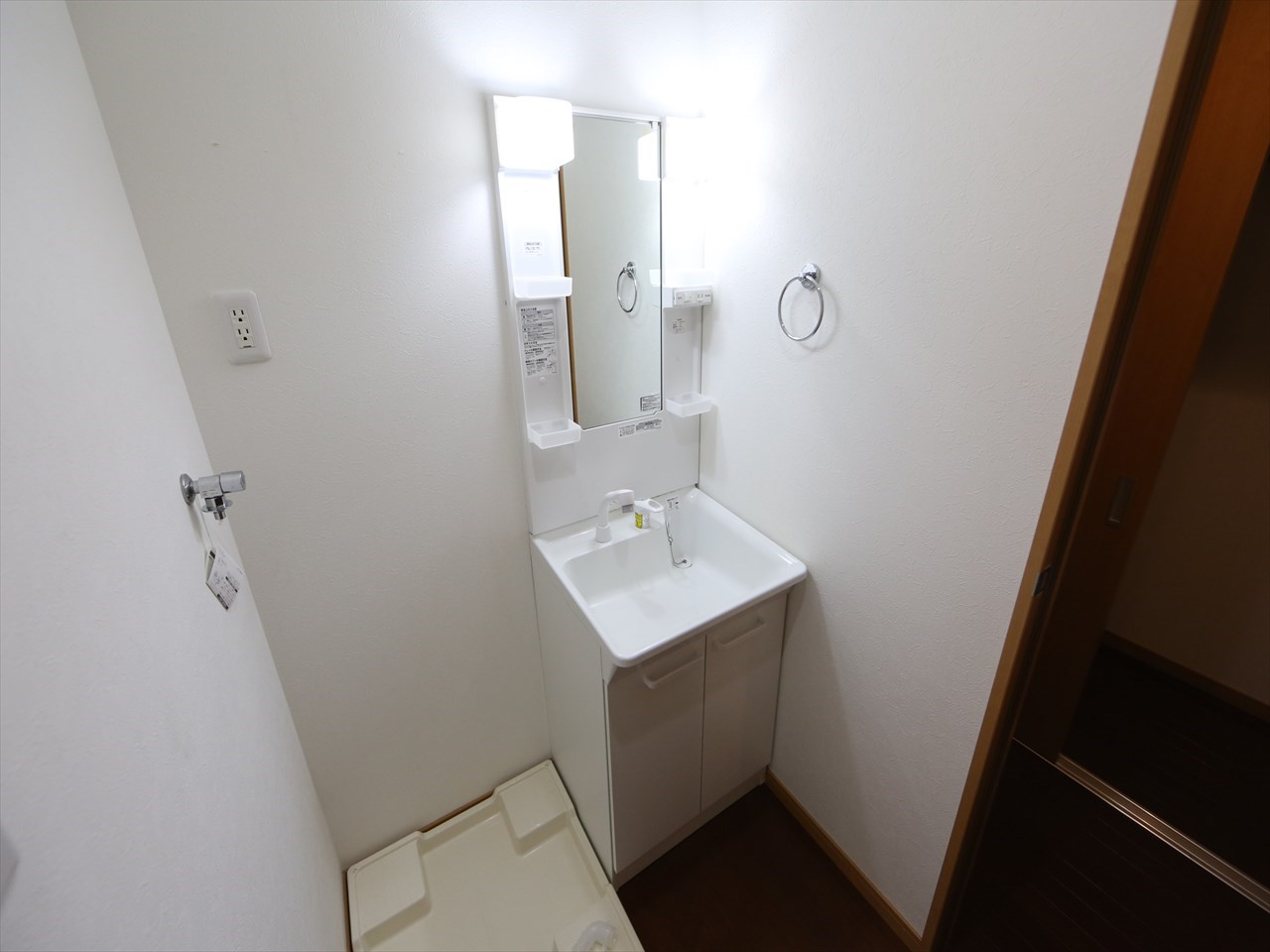 Ａｕｂｅｒｇｅ　Ｎａｇｏｙａ（オーベルジュナゴヤ） 脱衣所　シャンプードレッサー　室内洗濯機置き場