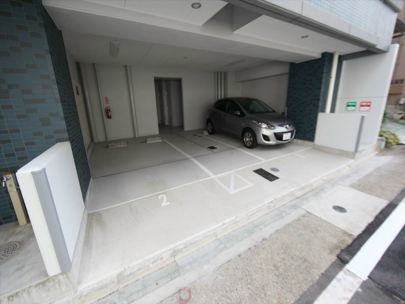 アルテミス平和 敷地内平面駐車場