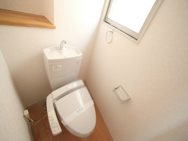 ライフステージ白壁II 温水洗浄便座付トイレ
