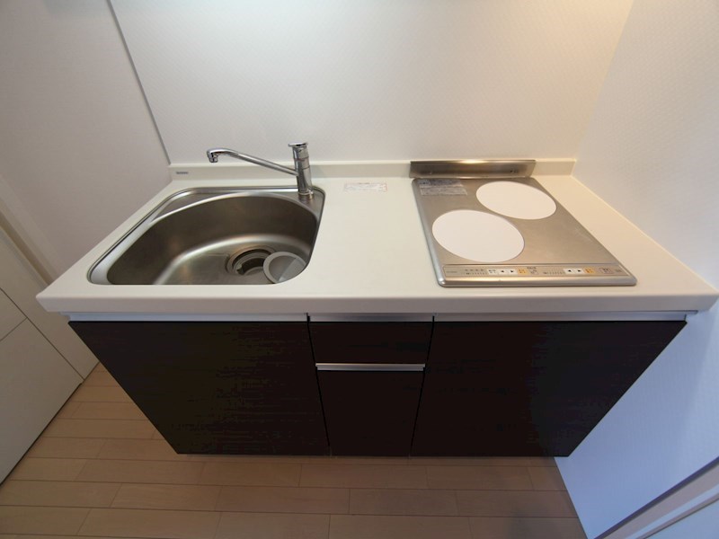 ＫＤＸ千早レジデンス システムキッチン（ＩＨ2口）冷蔵庫レンジ等ご用意できます