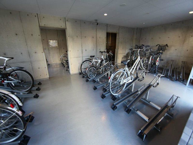 ＫＤＸ千早レジデンス 屋根付駐輪場