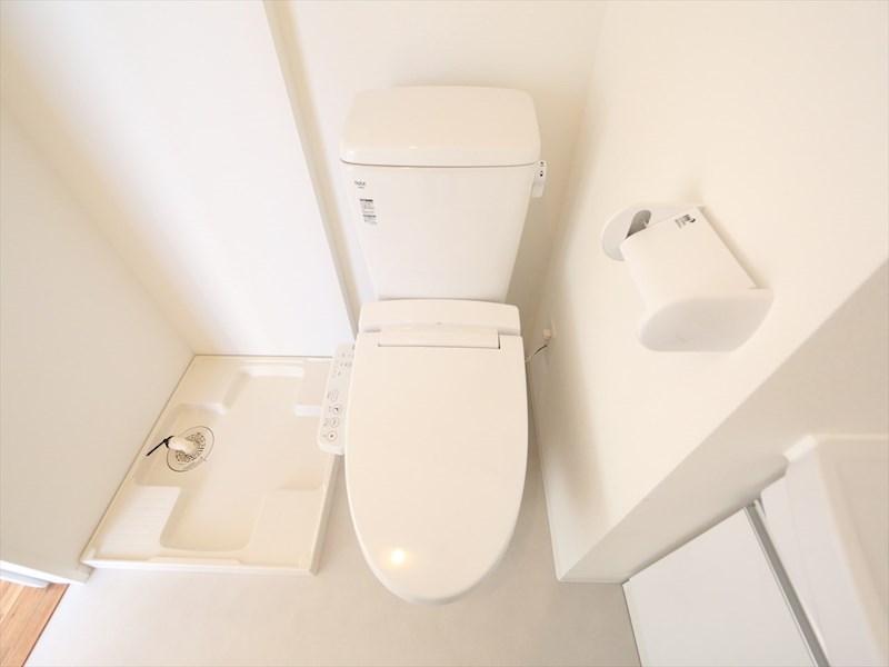 Ｃｏｍｆｏｒｔ金山 温水洗浄暖房便座付トイレ