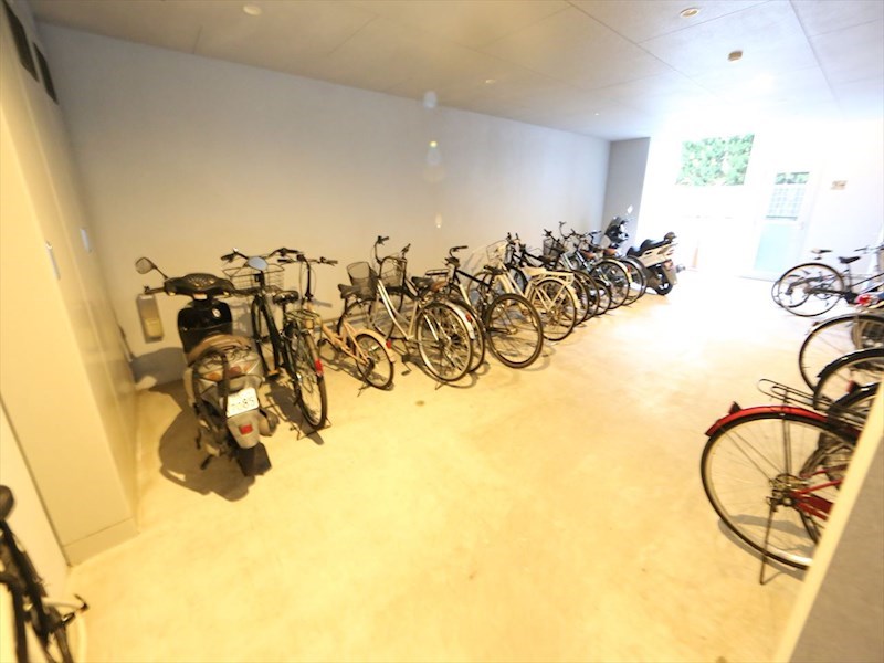 Ｓ－ＦＯＲＴ名駅南五丁目 屋根付き駐輪場