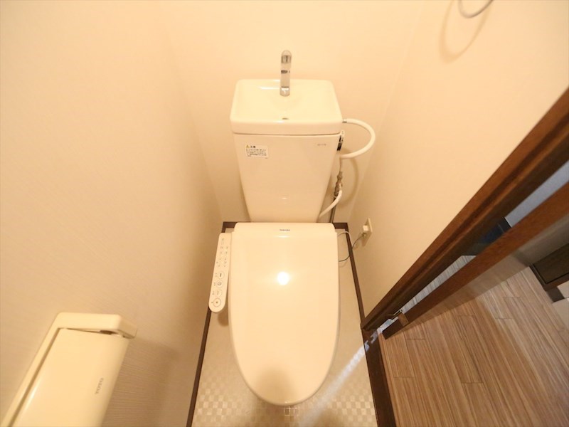 クレセール・サン 温水洗浄暖房便座付トイレ
