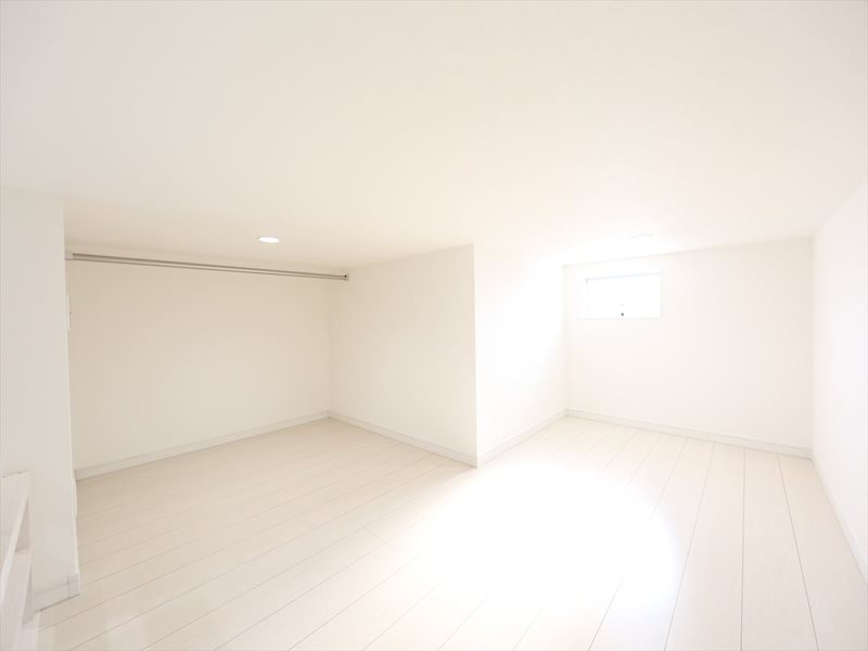 Ｃａｓｔａｎａ.城主（カスターニャ城主） ロフト5帖（収納としてもお部屋としても使えます）