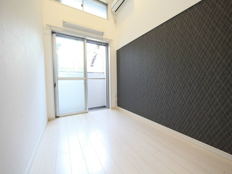 ヴィレッタ大正町 洋室5.1帖　ロフト5.3帖（収納でもお部屋でも使えます）