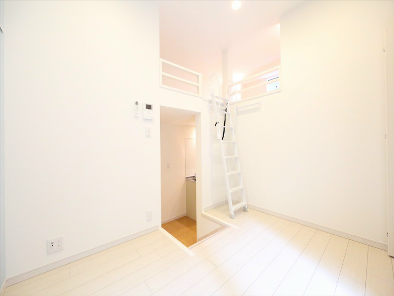Ｆｉｏｒｅ（フィオレ） 洋室4.6帖　ロフト5帖（収納でもお部屋でも使えます）