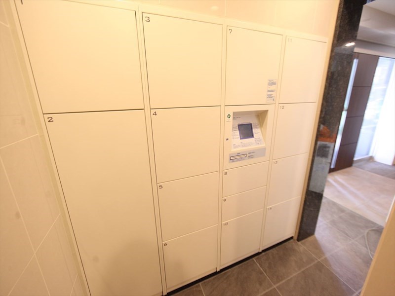 プレサンスジェネ千種内山 宅配ＢＯＸ完備