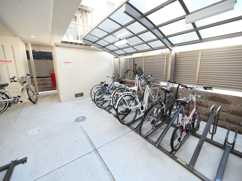ＲＥＰＯＳＥＲ名駅南（ルポゼ名駅南） 屋根付き駐輪場