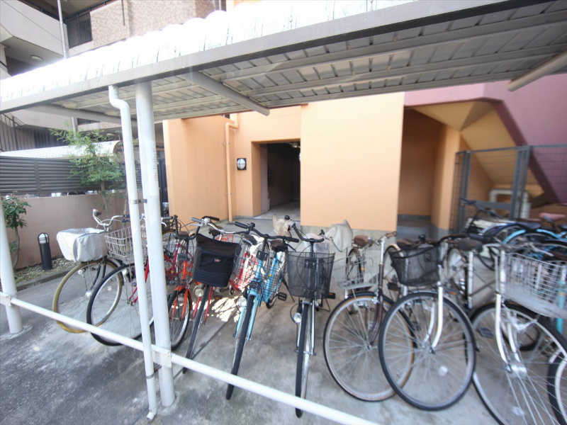 ＦＲＥＥＳＩＡ（フリージア） 屋根付き駐輪場